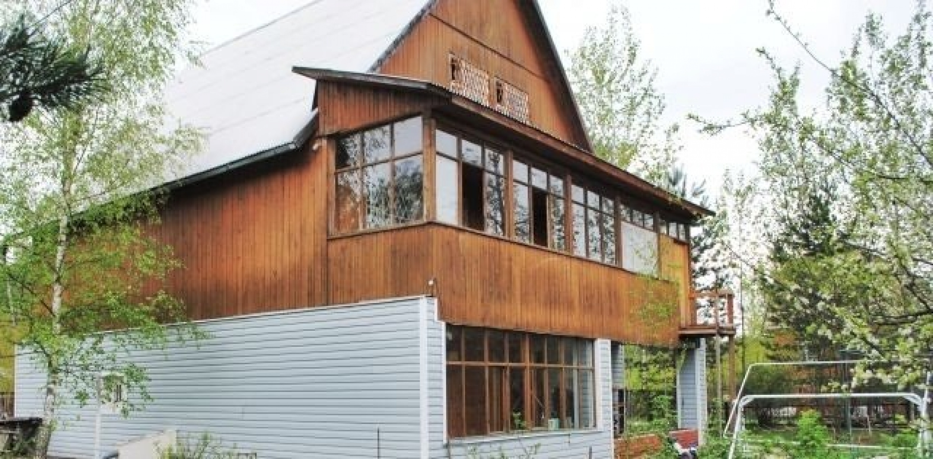 3-этажный дом, 250 м²