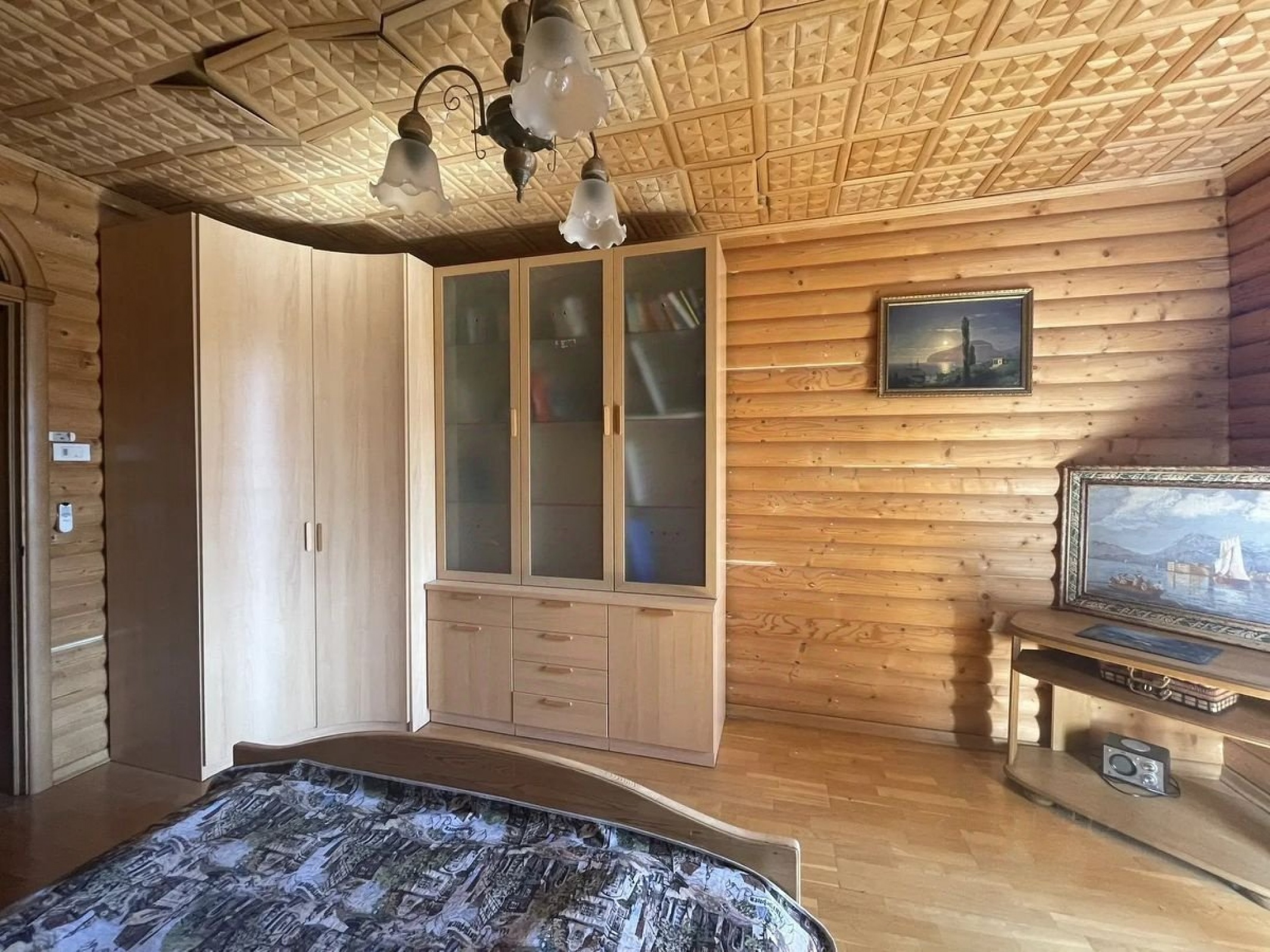 40% часть 3-этажного дома, 300 м²