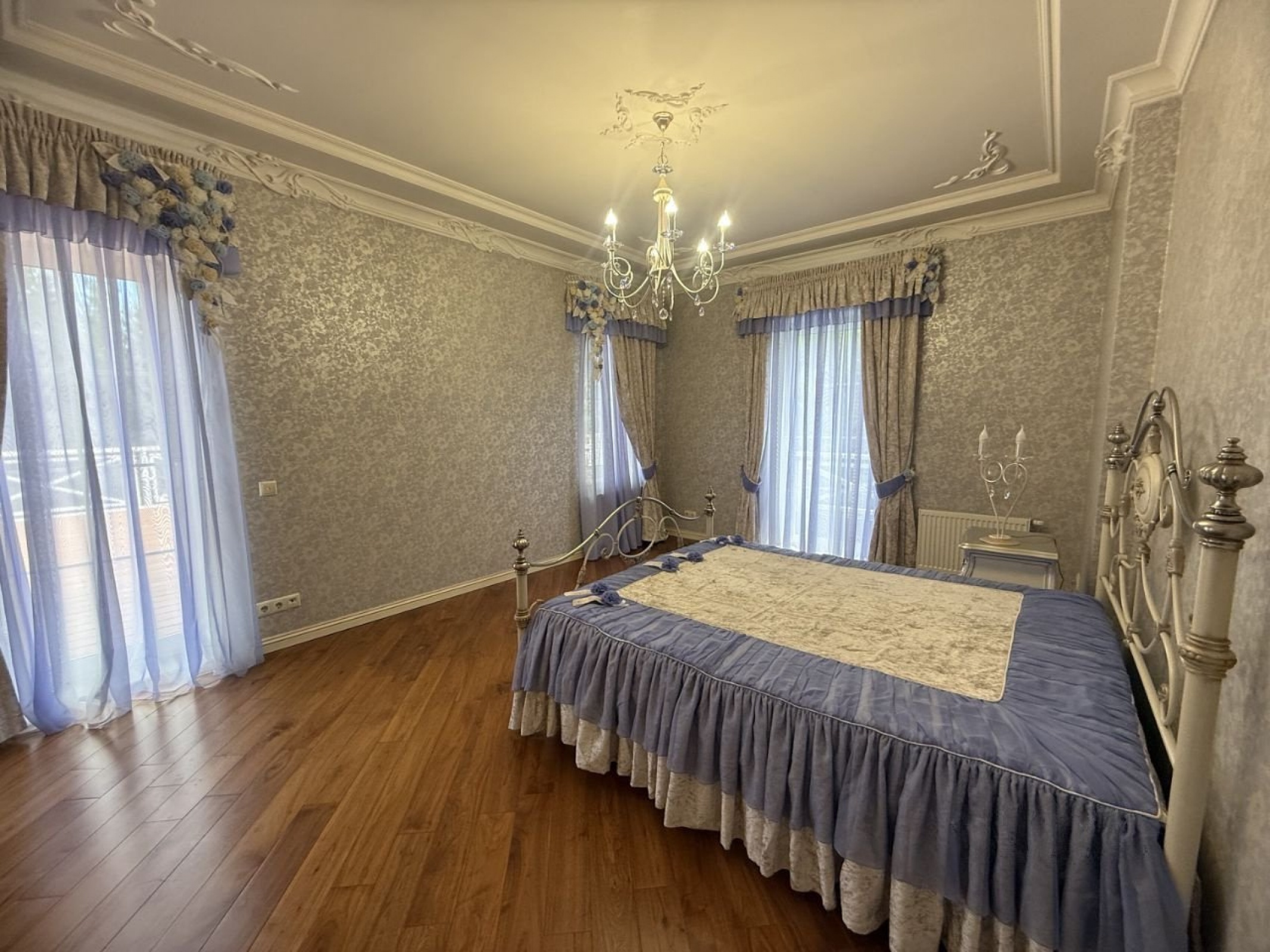 3-этажный коттедж, 420 м²