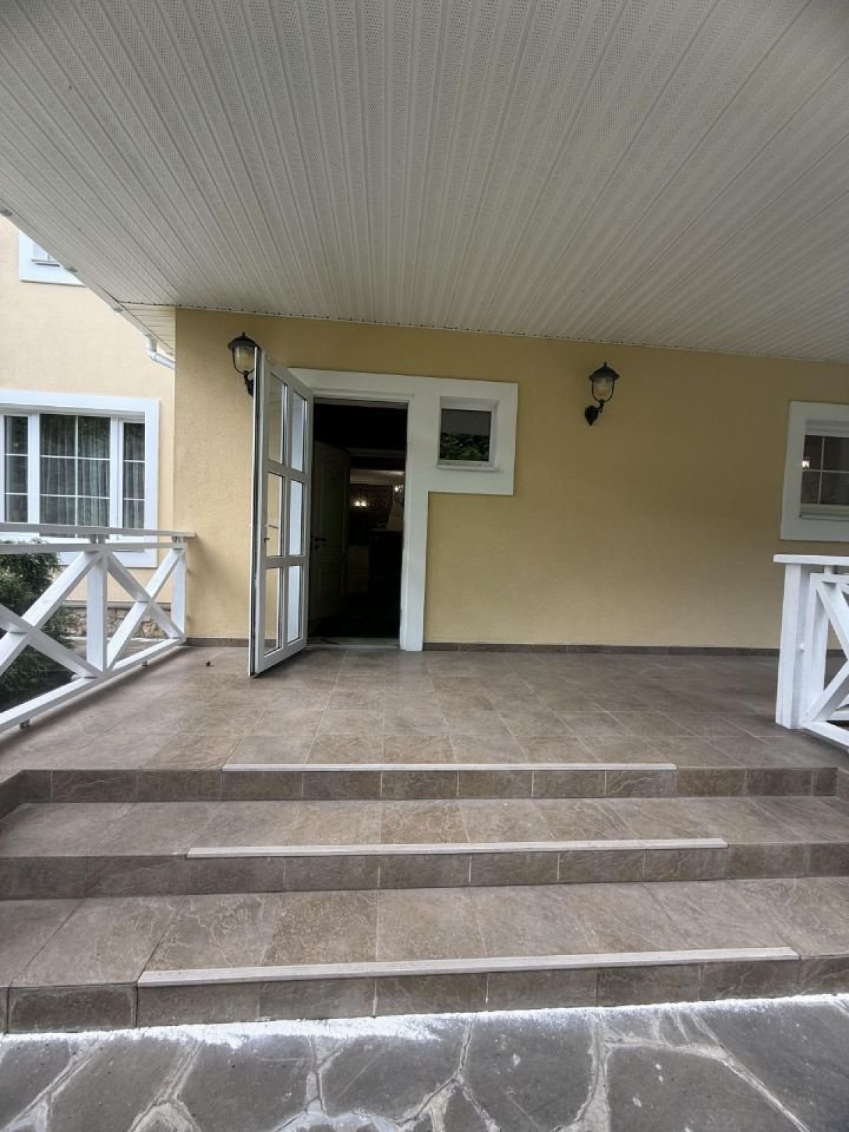 3-этажный коттедж, 420 м²