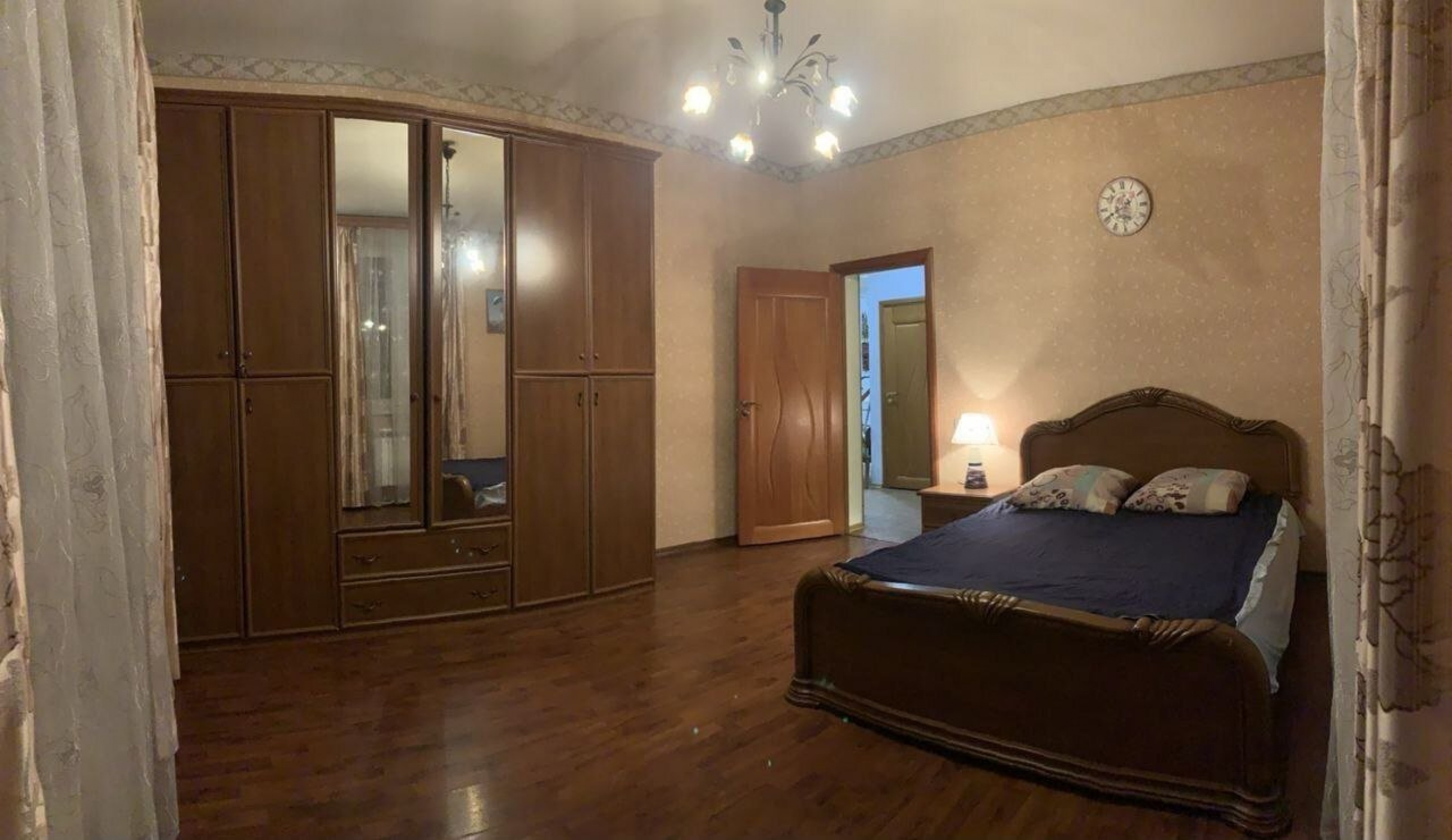 3-этажный дом, 430 м²