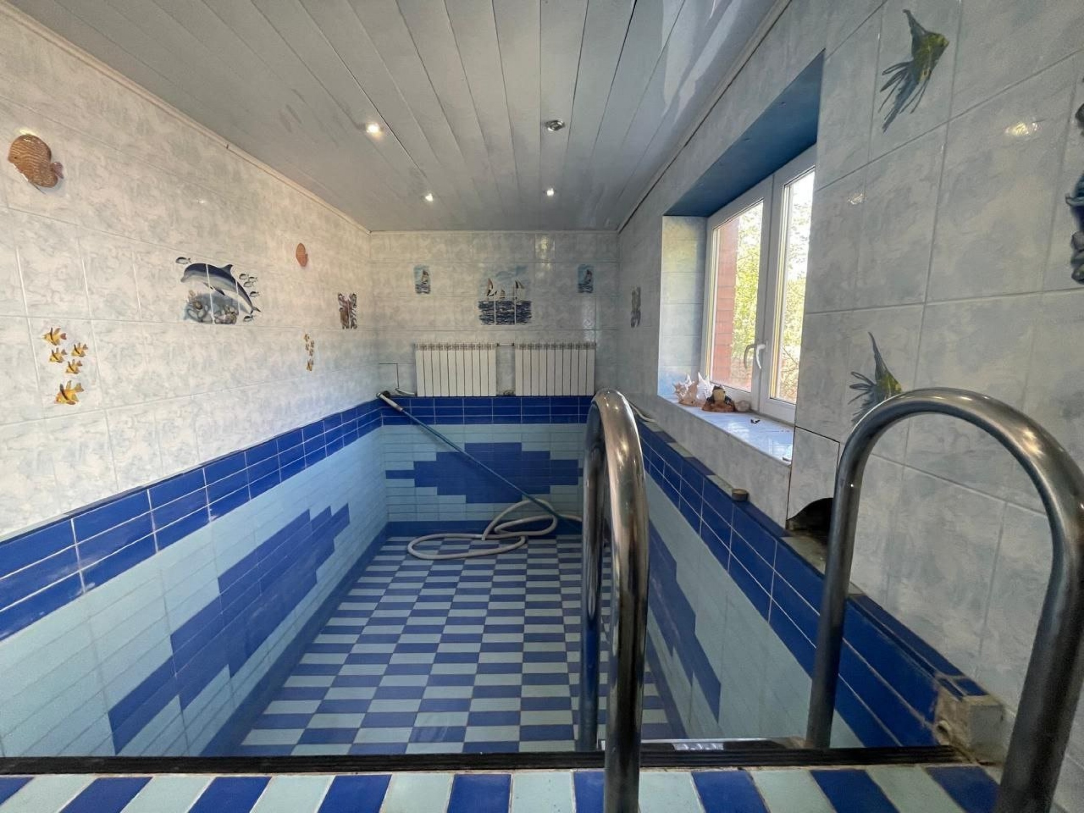 3-этажный дом,300 м²