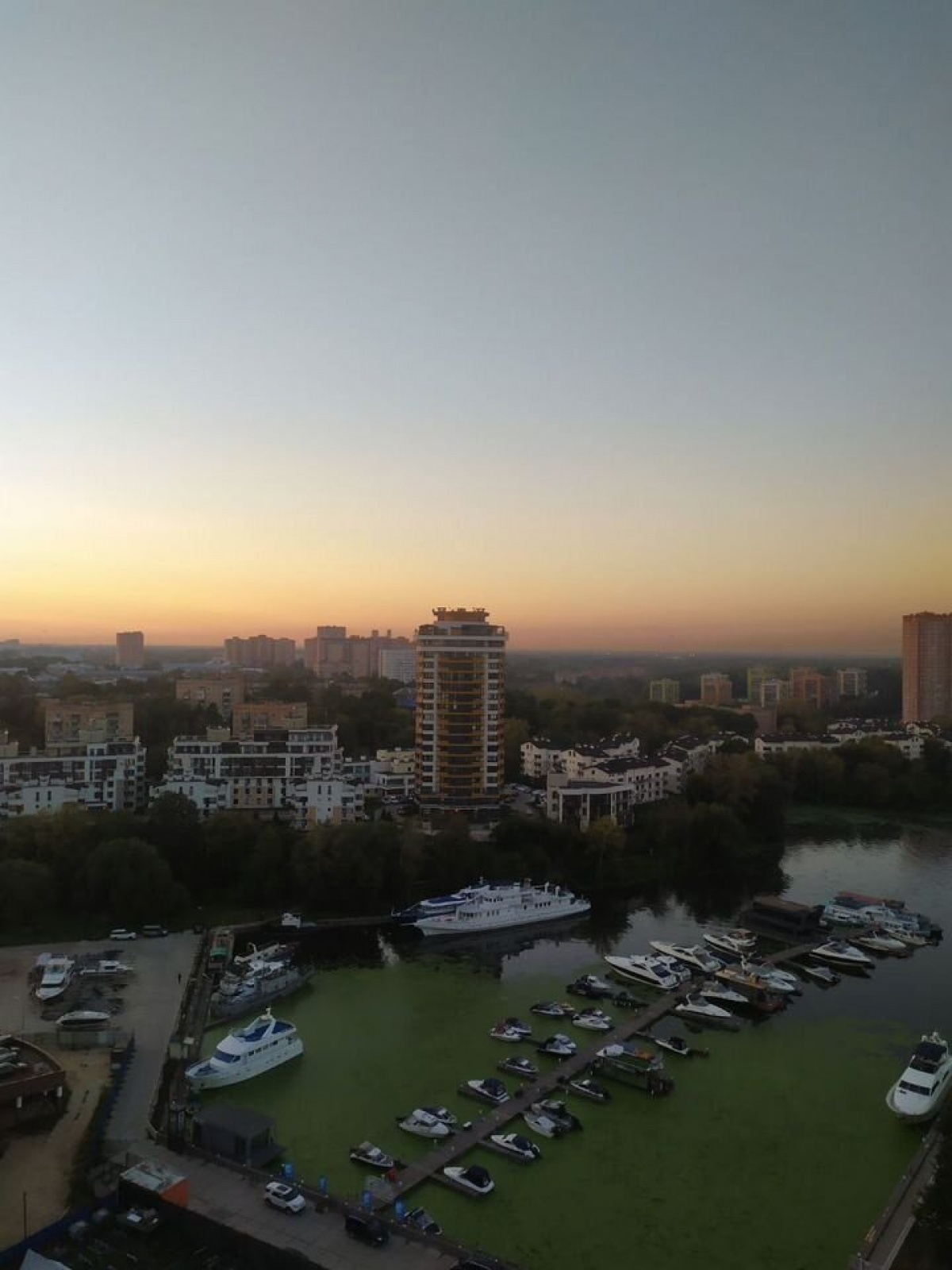 3-к. квартира, 140 м²