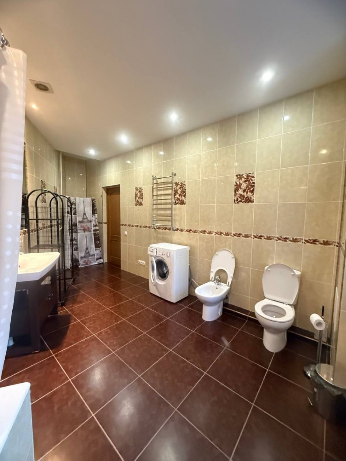 2-этажный таунхаус, 200 м²