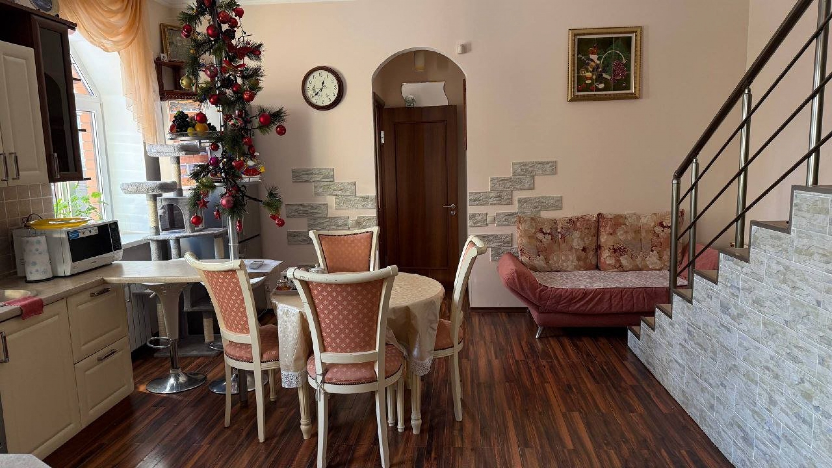 2-этажный коттедж, 100 м²