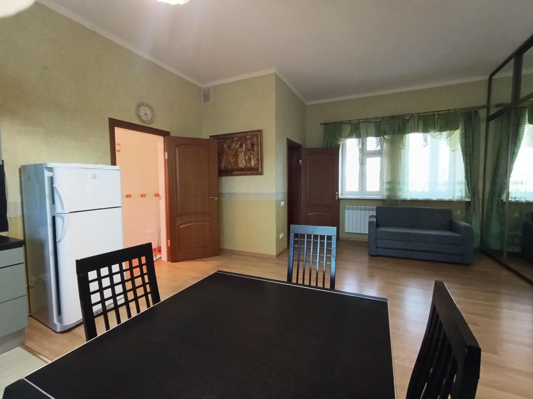 2-этажный таунхаус, 200 м²