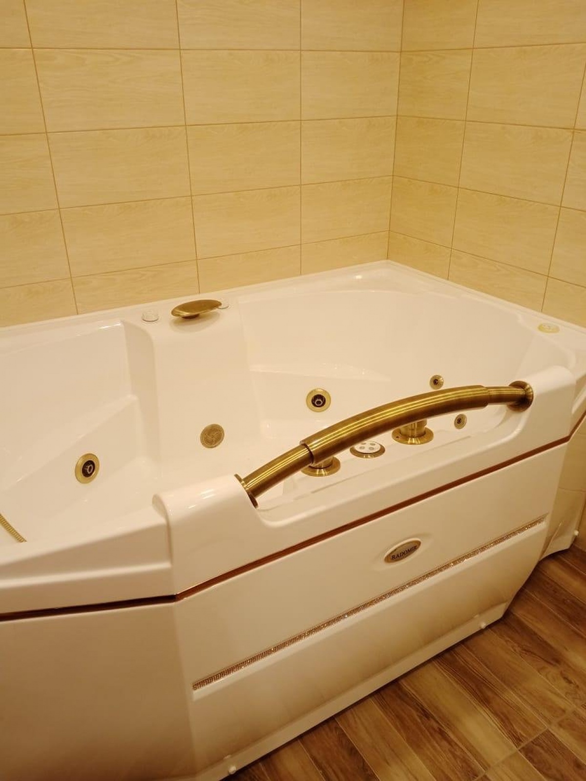 3-комн. квартира,140 м²