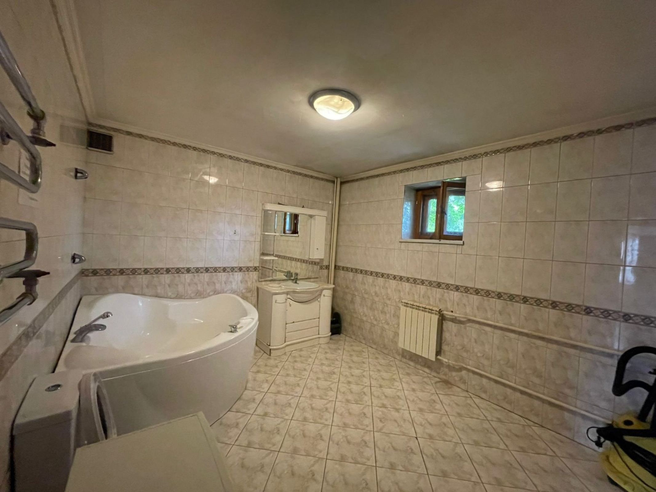 3-этажный дом, 600 м²
