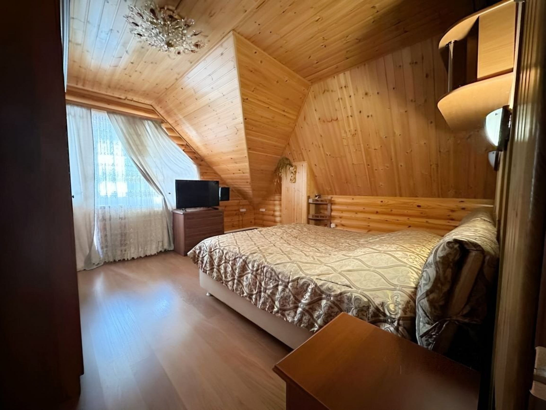 2-этажный дом, 230 м²