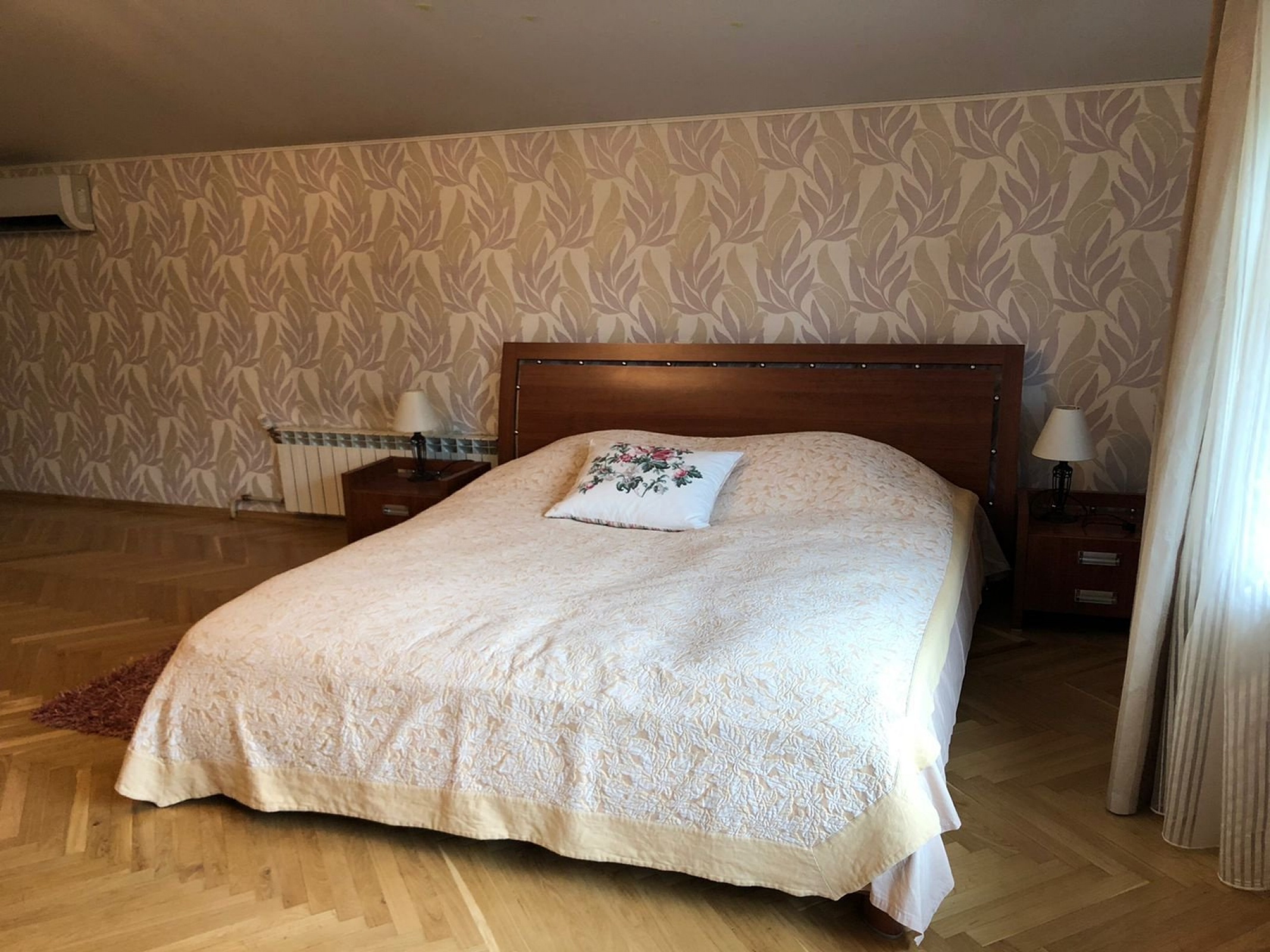 Коттедж, 290 м²
