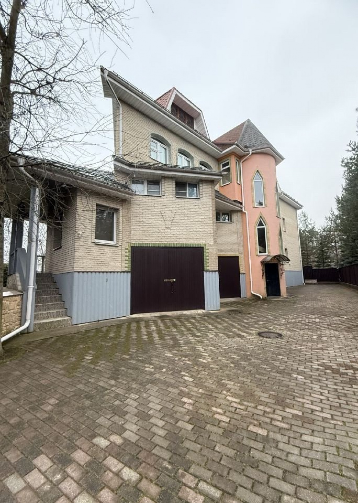 3-этажный коттедж,370 м²