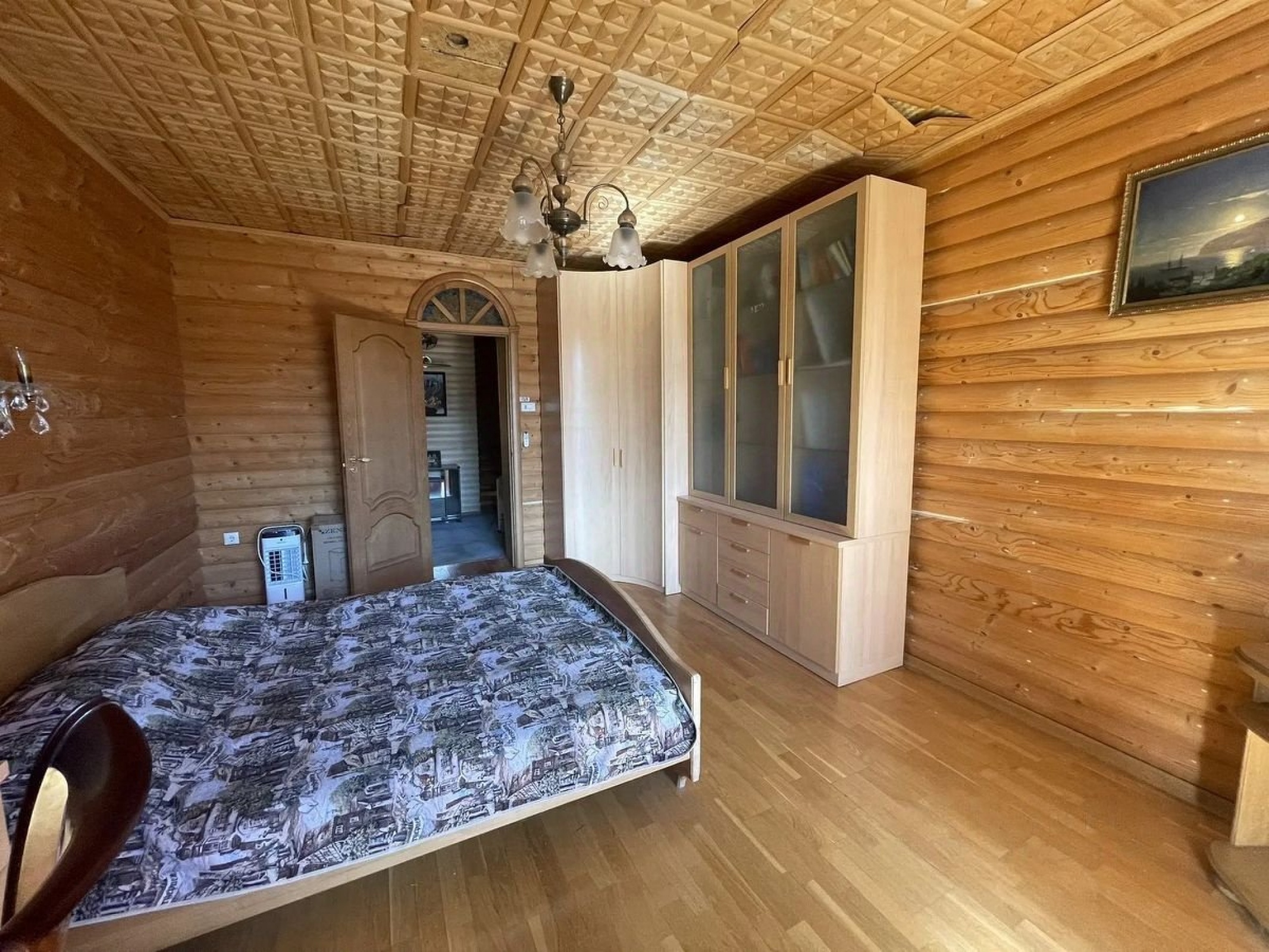 40% часть 3-этажного дома, 300 м²