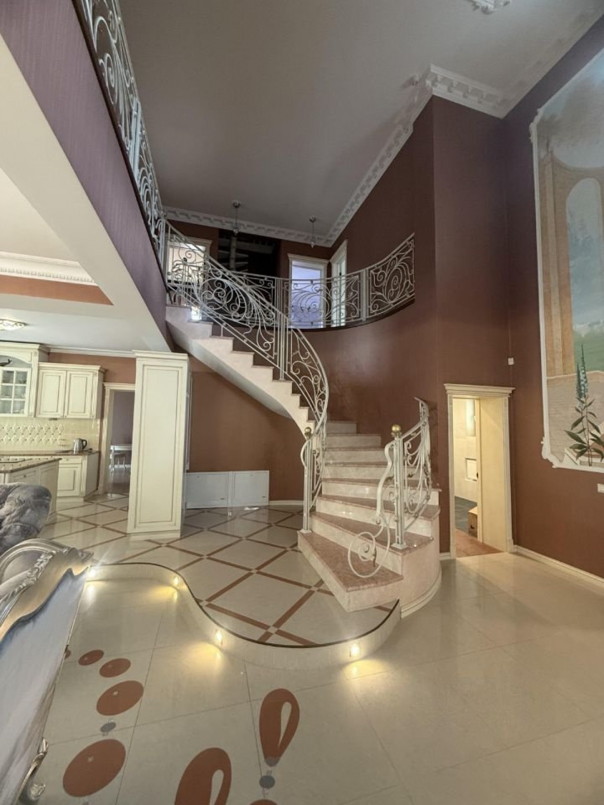3-этажный коттедж, 420 м²