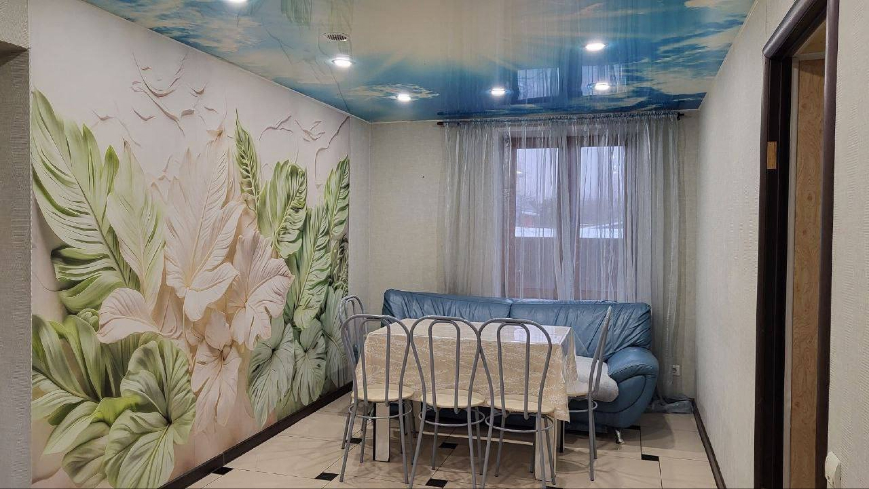3-этажный дом, 300 м²