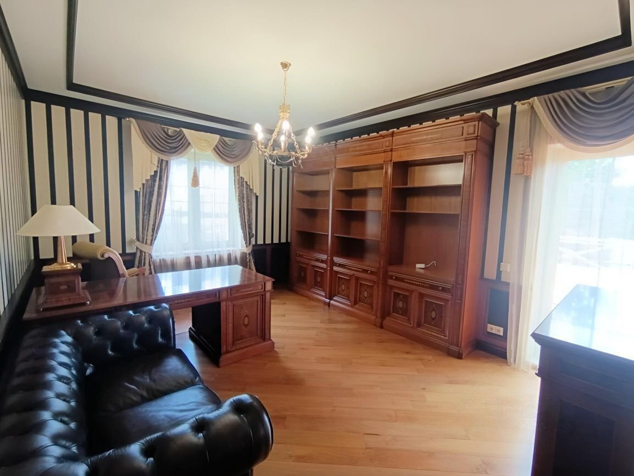 3-этажный коттедж, 420 м²