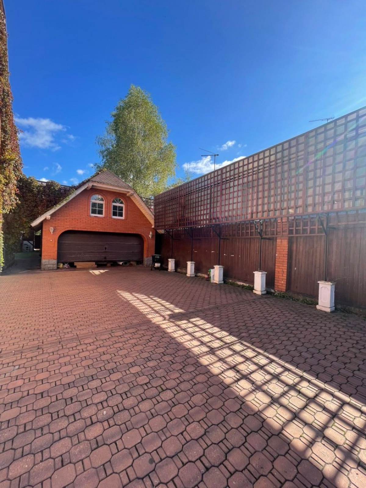 3-этажный дом, 600 м²