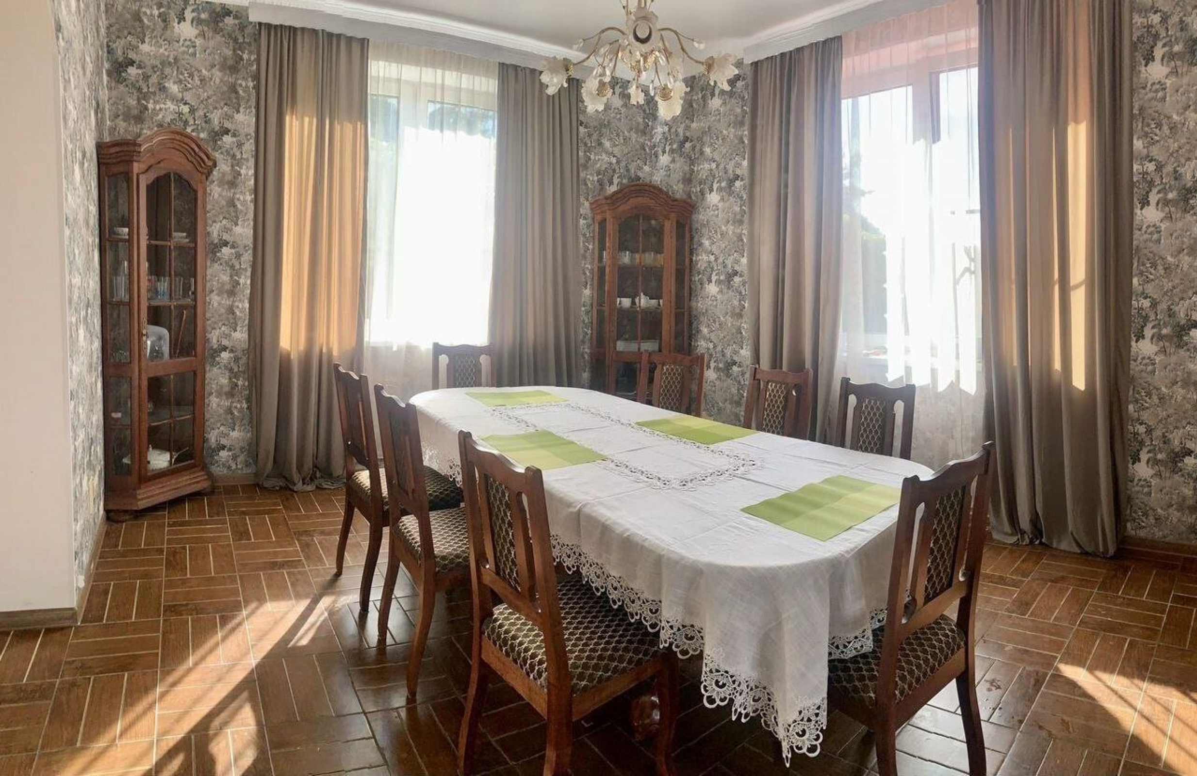 3-этажный дом, 430 м²