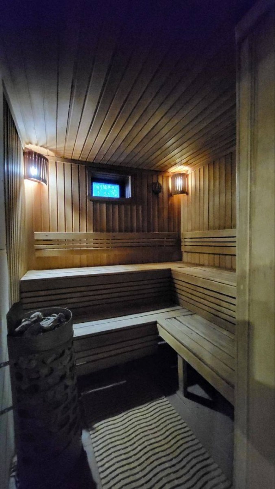 3-этажный дом, 300 м²