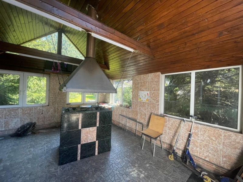 3-этажный дом,300 м²