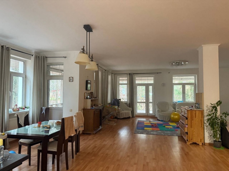 2-этажный коттедж, 381,4  м²