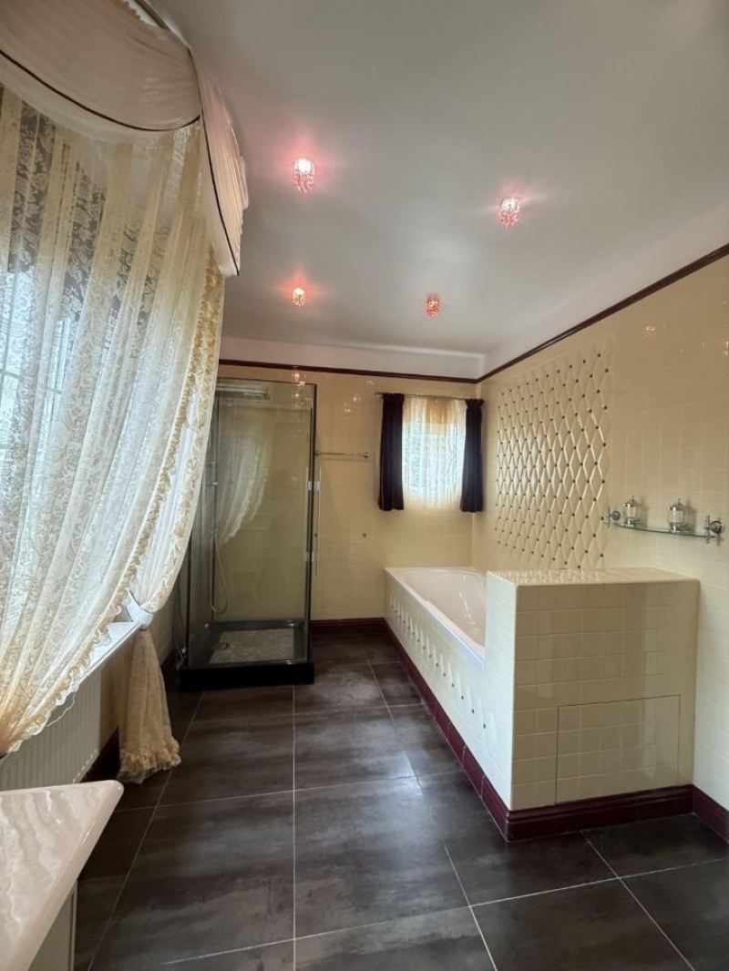 3-этажный коттедж, 420 м²