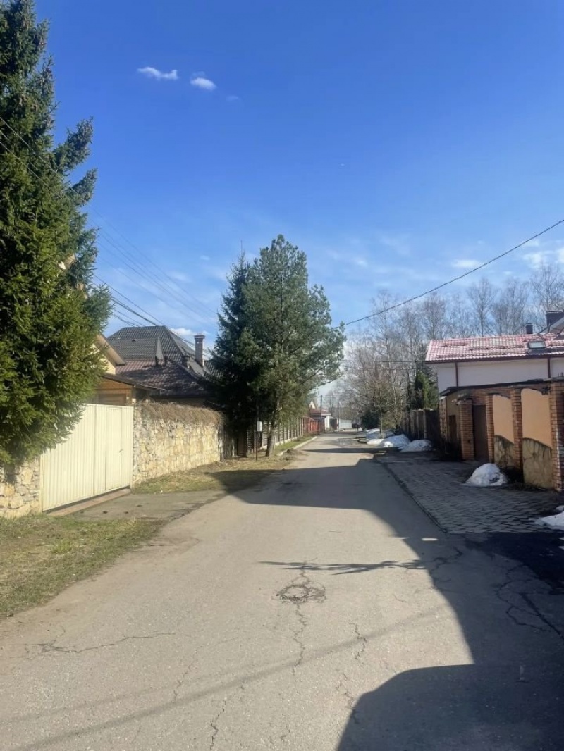 40% часть 3-этажного дома, 300 м²