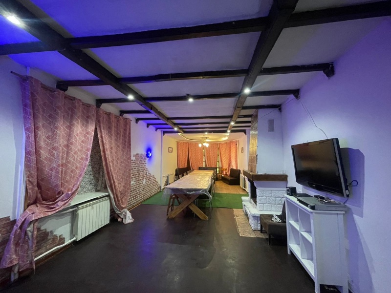 3-этажный дом, 600 м²