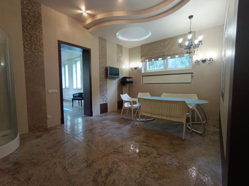 3-этажный коттедж, 420 м²