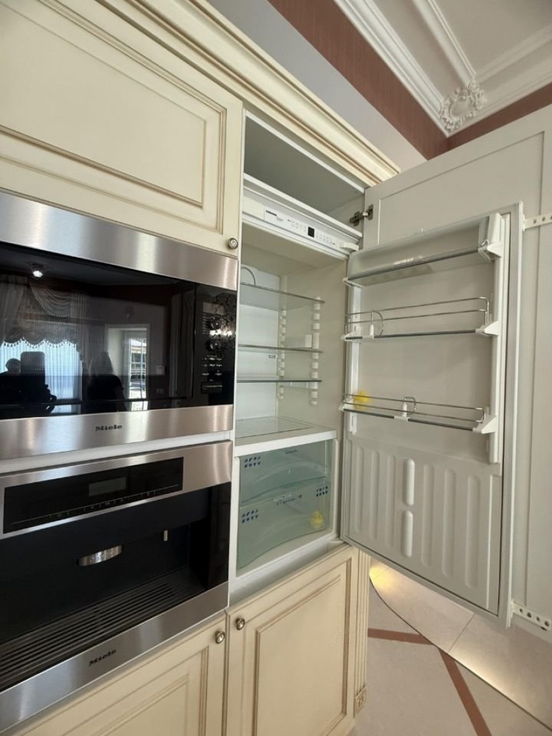3-этажный коттедж, 420 м²
