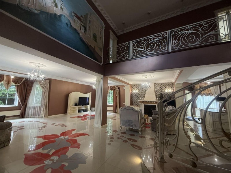 3-этажный коттедж, 420 м²