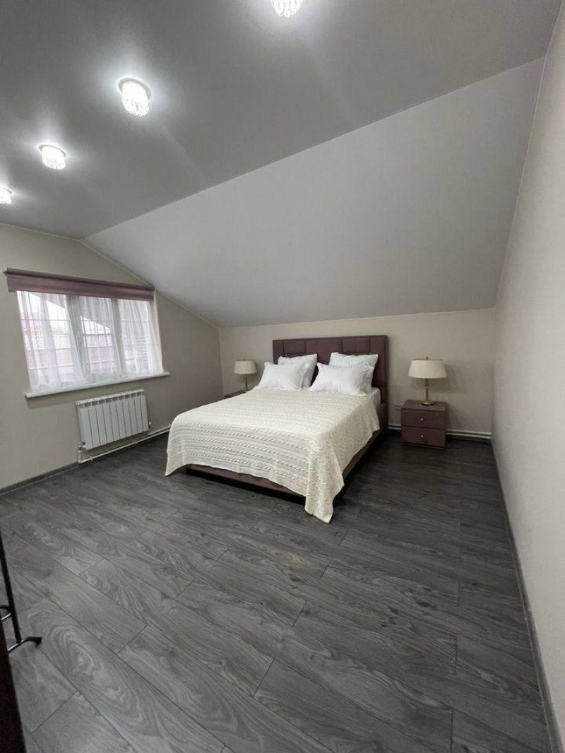 2-этажный дом, 210 м²
