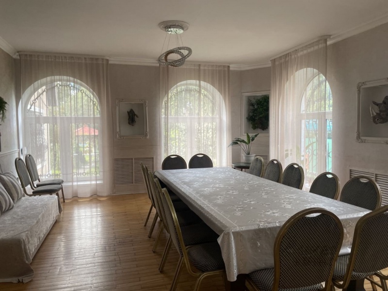 3-этажный дом, 600 м²