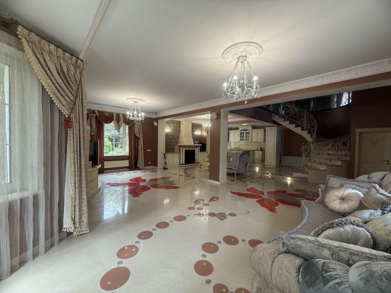 3-этажный коттедж, 420 м²