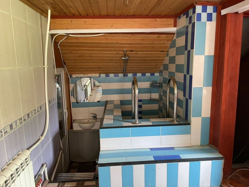 3-этажный дом,300 м²