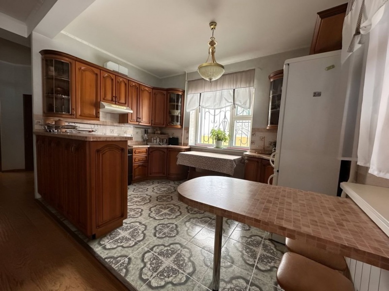 2-этажный дом, 230 м²