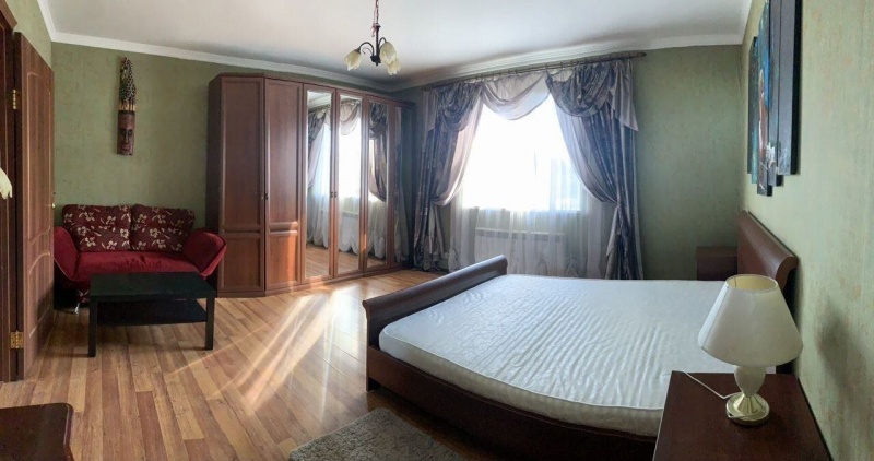 3-этажный дом, 430 м²