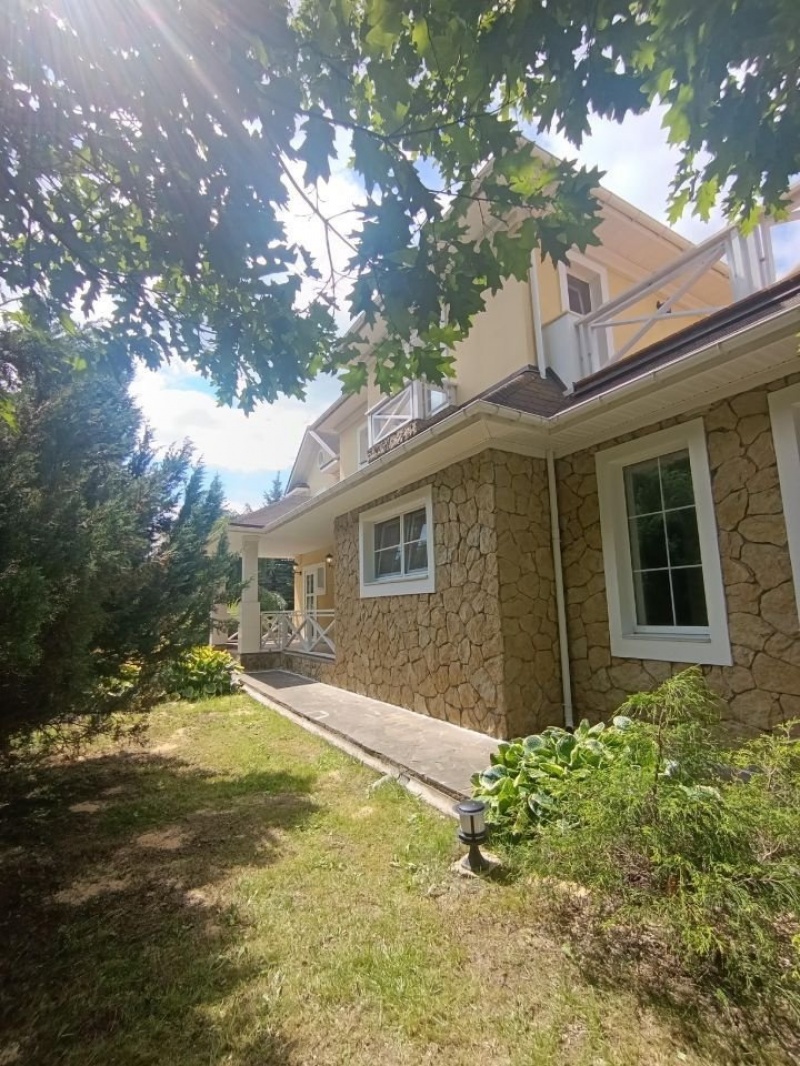 3-этажный коттедж, 420 м²