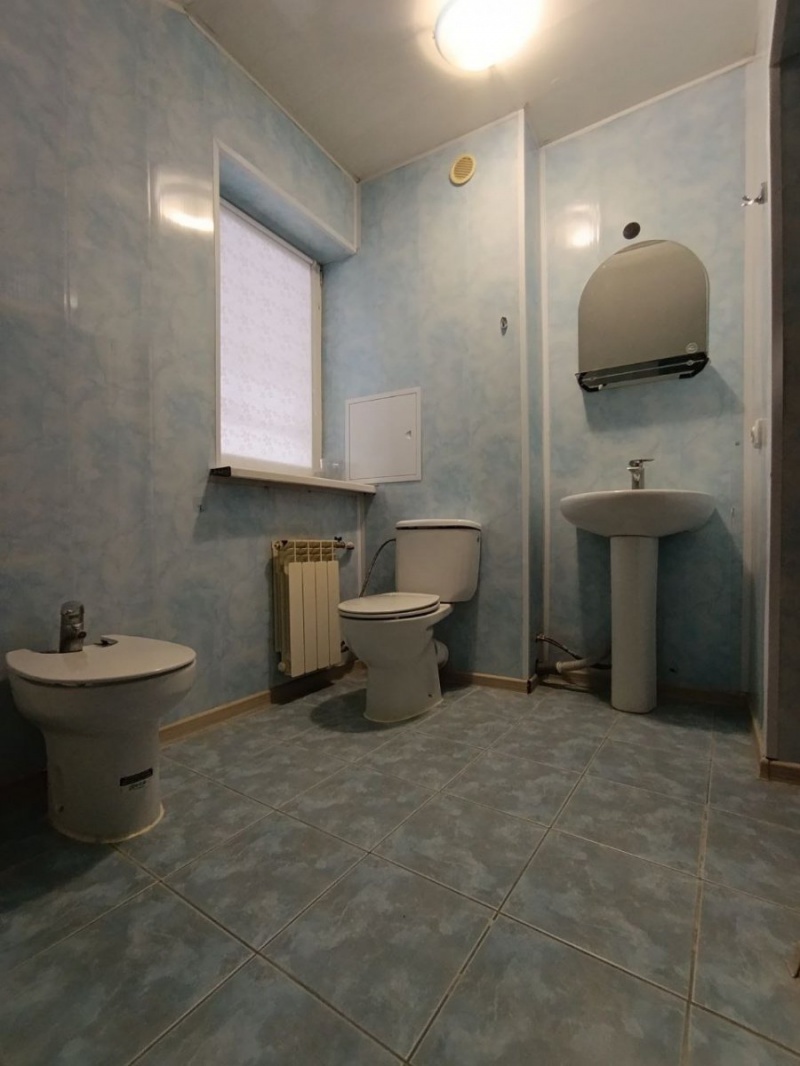 2-этажный коттедж, 215 м²