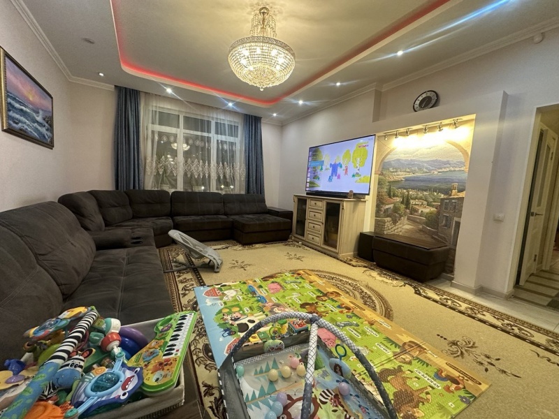 3-этажный коттедж, 250 м²